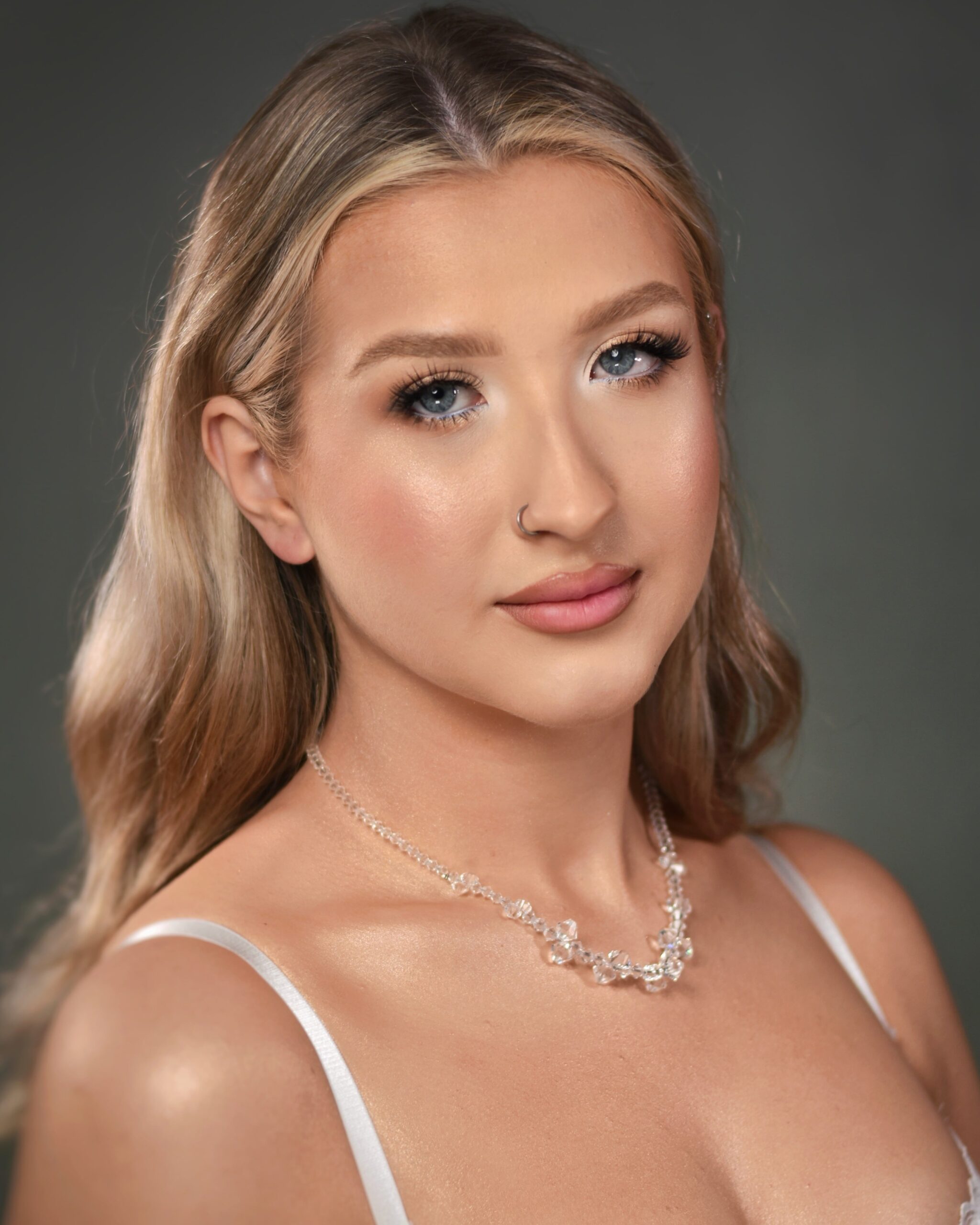 Makijaż próbny do ślubu – Pakiety ślubne 2026 Kraków.