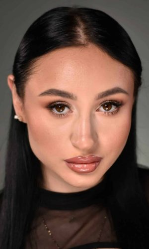 Makijaż okolicznościowy na urodziny z błyskiem - pakiety ślubne z dojazdem Delamakeup Kraków