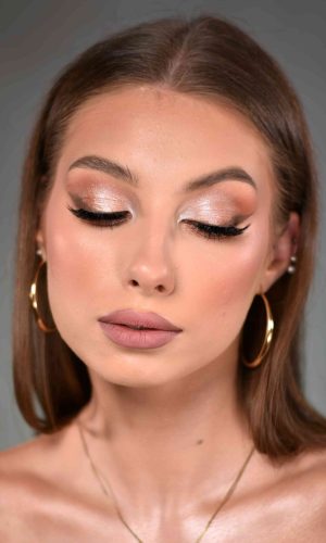 Wyrazisty makijaż ślubny z kreską i ombre ustami, Delamakeuo Kraków